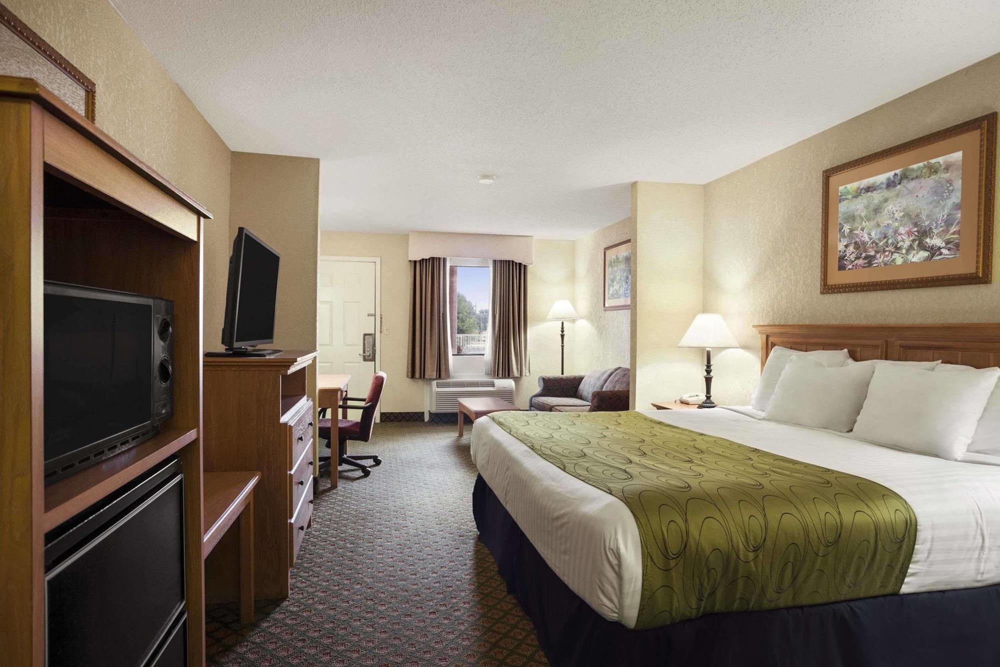 Days Inn & Suites By Wyndham Stuttgart Exterior photo